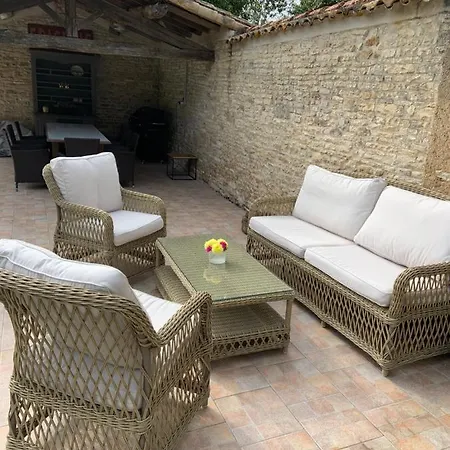 Bed & Breakfast Le Petit Manoir